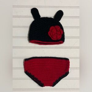 Crochet Baby Ladybug Outfit Size 0-9‎ Months Red Black 100% Acrylic Hat Bloomers